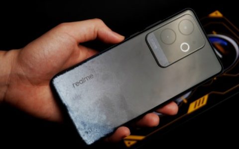 真我Realme GT6相册照片怎么按序排列？
