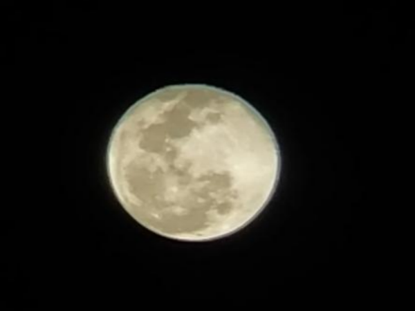 红米13c怎么拍月亮？