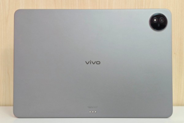 vivo Pad3 Pro是塑料机身还是金属机身？