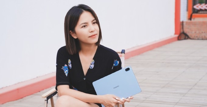 HUAWEIMatePadSE11英寸附送充电头吗?包装里面有充电头吗?