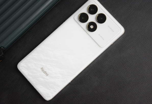 Redmi K70 至尊版是什么系统?