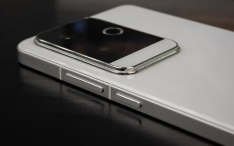 真我Realme GT6如何进行自动连拍？