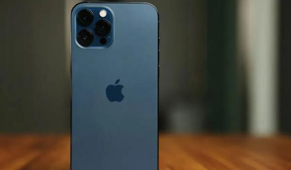 iPhone 12 Pro Max建议更新iOS 18吗？