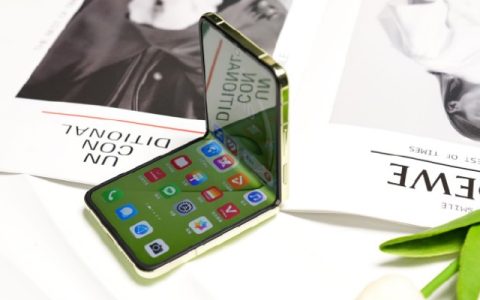 华为Nova Flip内屏分辨率是多少？