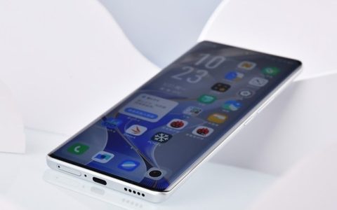 vivo S19 Pro是直屏手机吗？