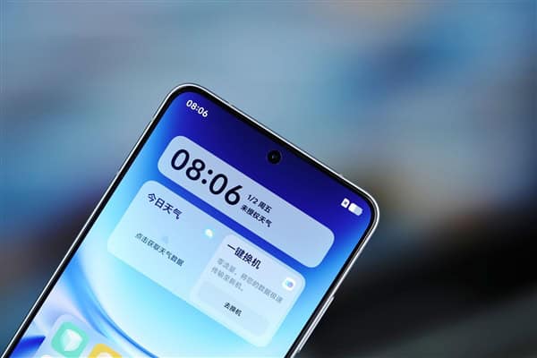 2K+电竞双芯！iQOO15T手机全面评测：电竞、续航、影像全拉满，同档无对手