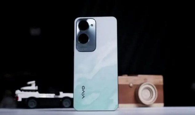 vivo Y37(5G)怎么设置桌面时间?