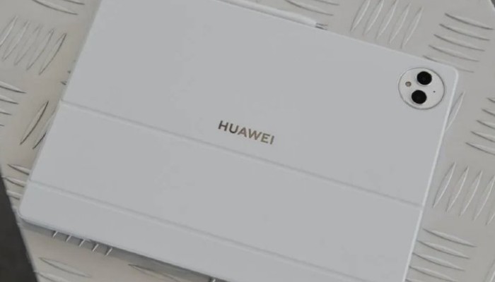 华为MatePad Pro 12.2英寸有几个扬声器？