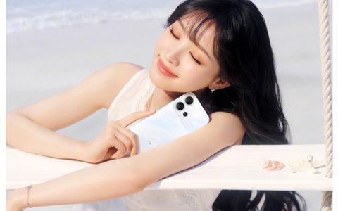 田曦薇惊喜亮相vivo S60发布会！网友：海风都是甜的