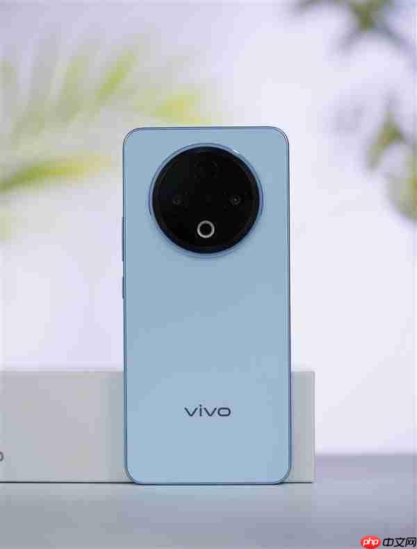 8200mAh双灭霸手机！vivo Y500图赏