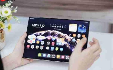 全球第2款三折叠！华为Mate XTs非凡大师图赏