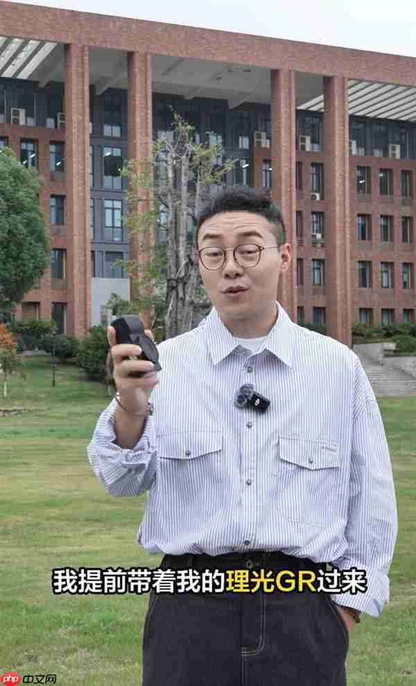 真我加入相机联名俱乐部！真我GT8 Pro联名理光 同档无敌
