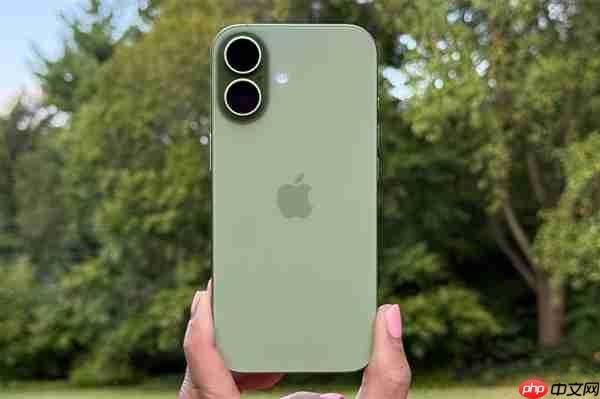 iPhone 17销量对比上代近乎翻倍 分析师：高性价比打动了中国消费者