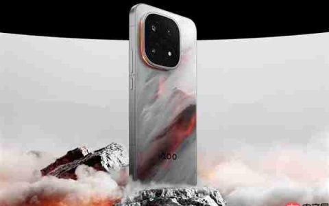 iQOO 15首销4小时销量突破14.2万台 产品经理：一觉醒来发现欠了一屁股手机