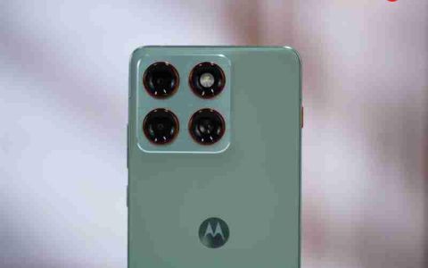 安卓Air首秀！ 联想moto X70 Air 评测：159g的极致轻薄