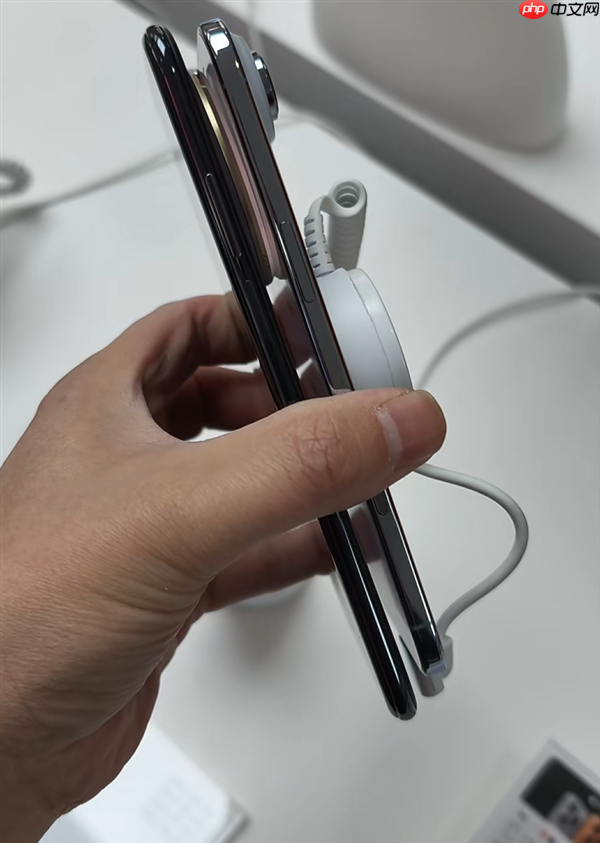 6.6mm VS 5.6mm！华为Mate 70 Air/苹果iPhone Air配置对比