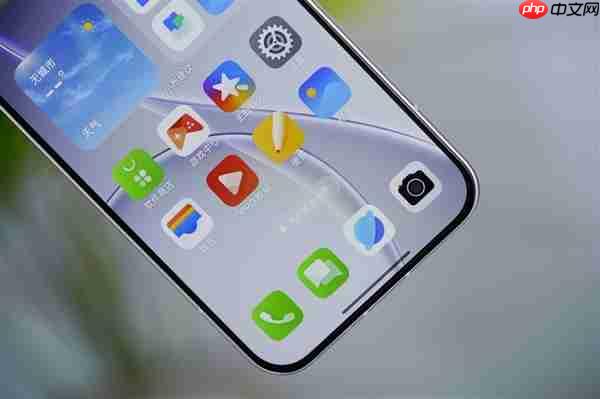 全息光刻美背太吸睛！OPPO Reno 15图赏