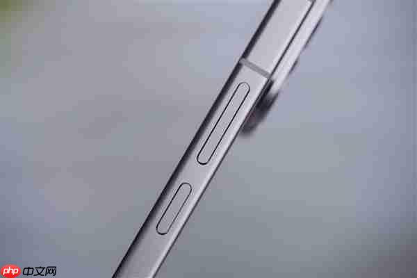 全新纱缎光刻工艺！vivo S50图赏