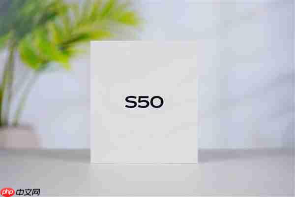 全新纱缎光刻工艺！vivo S50图赏