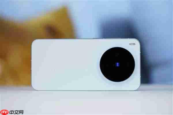 vivo X300系列两个月销量破百万：Pro版更火
