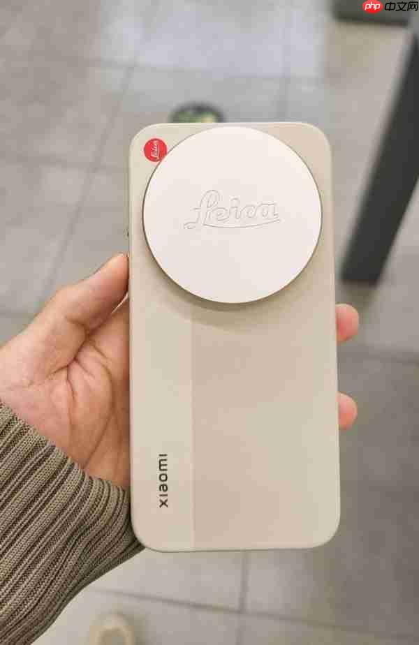 小米17 Ultra开卖 线下用户首选徕卡版：7999元定价良心
