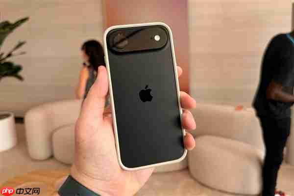 打破苹果记录！iPhone Air暴降2500元：到手价5499元起