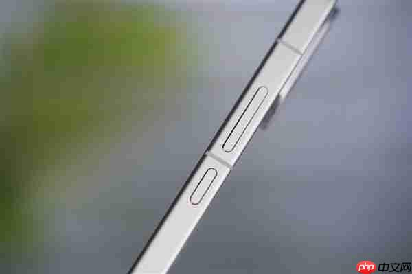 9000mAh小米史上最大电池！REDMI Turbo 5 Max图赏