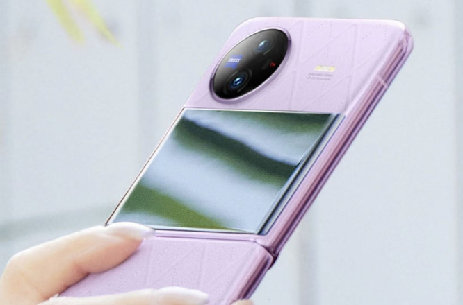 vivo X Flip