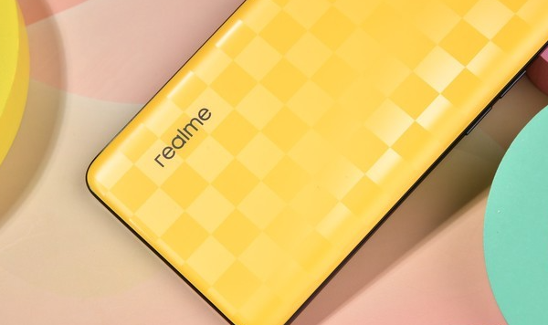 真我realme Q5 Pro