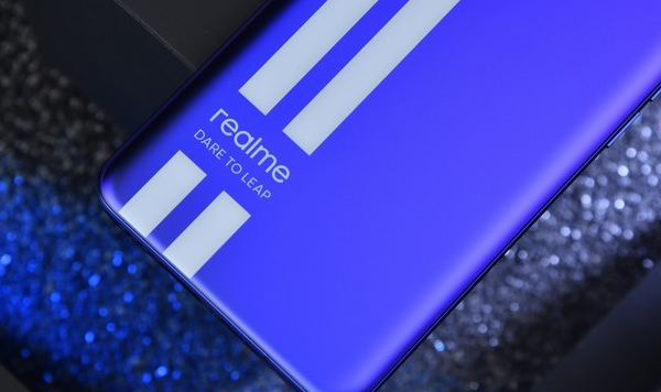 真我realme GT Neo3