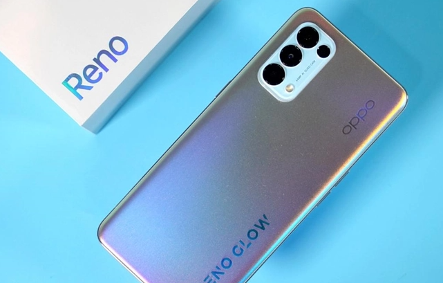 OPPO Reno5