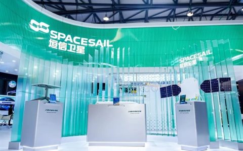 千帆星座卫星终端产品首次亮相：让普通手机可直连卫星通话