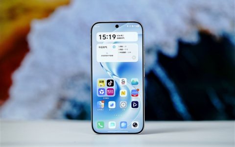 星星海梦幻外观+4K原生实况！vivo S60手机全面评测：一台懂年轻人日常需求的轻旗舰