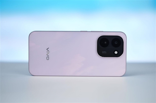 轻薄机身塞下9000mAh电池！vivo Y600 Turbo图赏