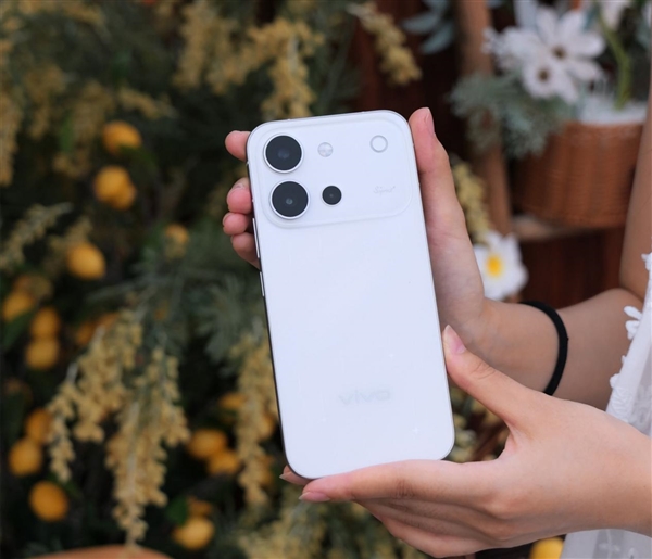 转动如星海闪烁！vivo S60星星海图赏