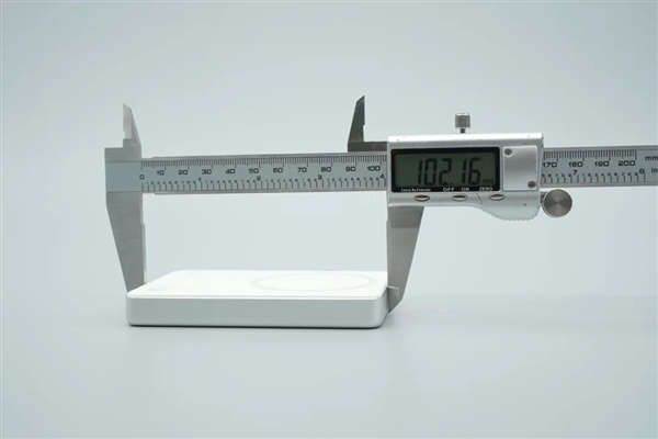 拆解报告:小米金沙江10000mAh 45W超薄磁吸移动电源