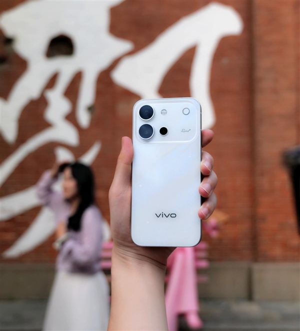 转动如星海闪烁！vivo S60星星海图赏