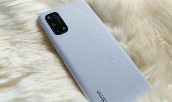 真我realme Q2 Pro
