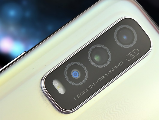 vivo Y70s