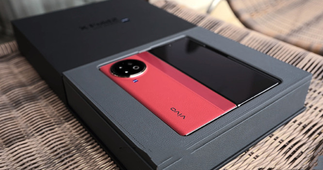 vivo X Fold 2