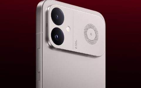旗舰质感拉满！REDMI K90至尊版太空银亮相：极窄边直屏+铝合金中框