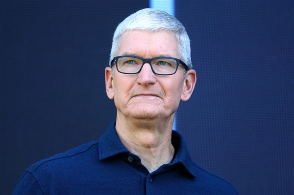 苹果全面涨价:分析一下现在上车还是等iPhone 18