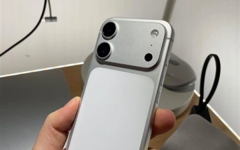 iPhone 18标准版外观出炉：横向大矩阵模组 神似双摄版17 Pro