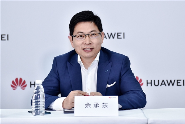 鸿蒙成为中国第二大智能手机操作系统！人民日报点赞华为：以自强不息姿态开辟新天地