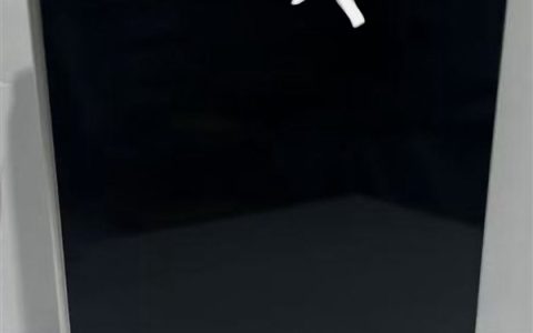 告别标志性药丸屏！iPhone Ultra跟进单挖孔屏：向安卓看齐