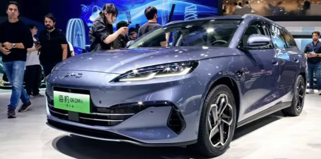 15 万预算闭眼选!5 台热门电车纯电 / 增程全覆盖,家用不踩坑