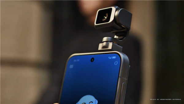 自带4D云台!荣耀Robot Phone核心规格揭晓:6.3英寸+骁龙8E5