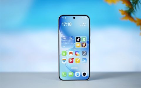 裸眼3D超吸睛！OPPO Reno16手机评测：人人都说好看的影像轻旗舰