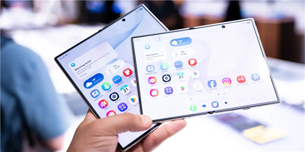 苹果三星联合打磨新一代折叠屏：iPhone Ultra攻克折痕难题