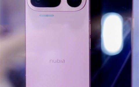 全球首款AI智能体手机 努比亚NaviX Ultra核心规格揭晓：骁龙8E5、7100mAh大电池